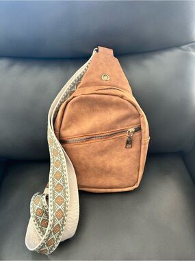 Tan Faux Leather Sling Bag Torfrue